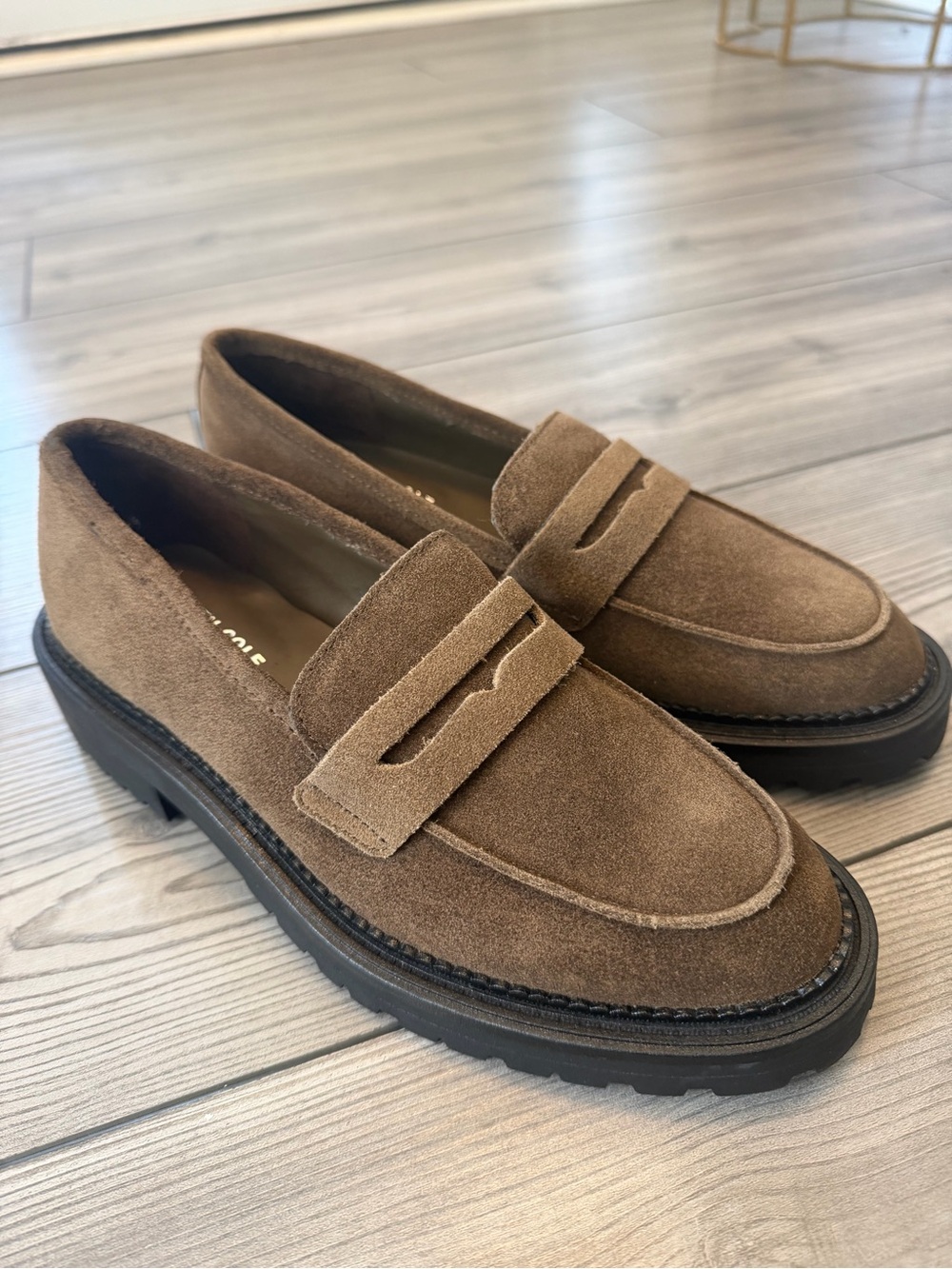 Kenneth Cole New York Brown Suede Lug Sole Penny Loafers Women’s Size 7